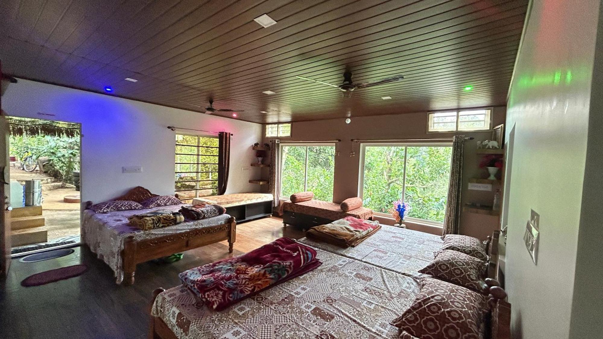 Doddakallu Betta Homestay Coorg Somvarpet ภายนอก รูปภาพ